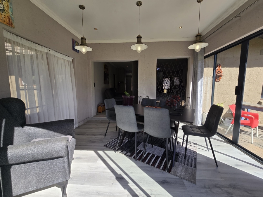 3 Bedroom Property for Sale in Melodie North West